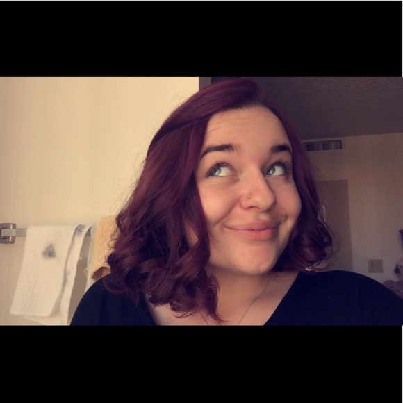 Meet your Posher, Bree - Picture 1 of 1